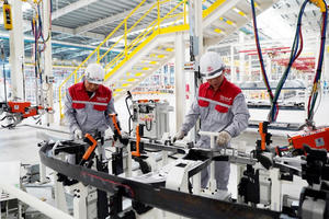 Quảng Ninh đặt mục tiêu thu ngân sách hơn 57.000 tỷ, tăng trưởng trên 14% trong năm 2025