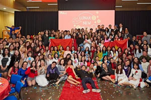 Những cái Tết xa quê hương của du học sinh Việt Nam tại Anh quốc