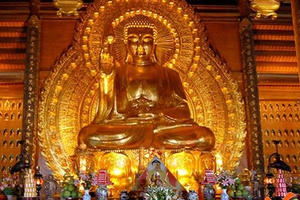 Ngày xuân đi chùa, nhận diện Phật thế nào để 'lễ cho ứng'?