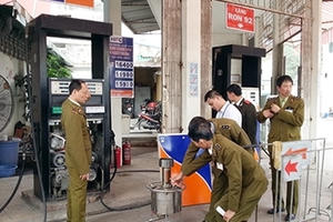 Phó Thủ tướng chỉ đạo xử lý vụ gắn chip điện tử tại cây xăng