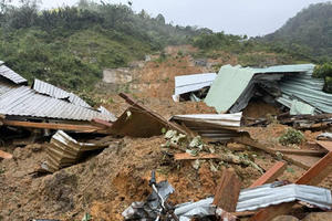 Đà Nẵng: Công an xã kịp thời cứu hộ nạn nhân bị vùi lấp do sạt lở đất