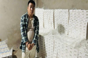 Đồng Nai: Bắt giữ đối tượng buôn bán hơn 26.000 bao thuốc lá lậu