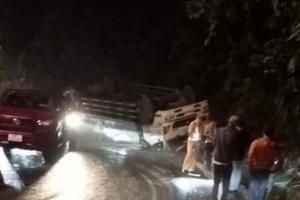 Xe tải tông xe máy trên đèo Bảo Lộc, 2 người thiệt mạng