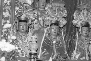 Huyền tích về Dương Qúy Phi và tục thờ Tứ vị Thánh Nương Huyền tích về Dương Qúy Phi và tục thờ Tứ vị Thánh Nương