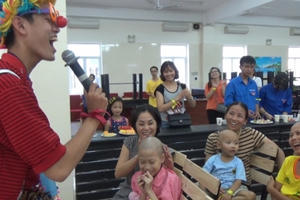 Mang nụ cười đến với bệnh nhi ung thư