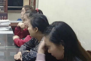 Bắt quả tang 3 nhân viên massage bán dâm trong khách sạn