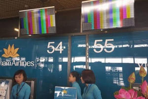 Nhiều hệ thống máy tính ở sân bay Nội Bài nhiễm virus khiến hành khách lo lắng