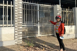 Nhận gần 100 triệu đồng làm sổ đỏ rồi biến mất