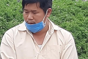 Bắt "nghịch tử" giết bố đẻ khi ăn cơm trưa sau hai ngày lẩn trốn