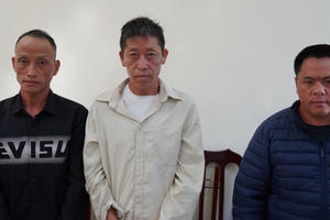 Bán cả em gái ruột sang nước ngoài để lấy tiền tiêu xài