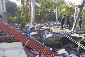 Khới tố đối tượng thuê người chế pháo gây ra vụ nổ kinh hoàng khiến hai người tử vong