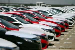 Slide - Điểm tin thị trường: Ô tô Thái, Indonesia nhập vào Việt Nam tăng đột biến