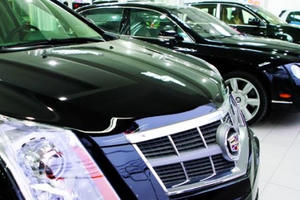 Ô tô nhập giá rẻ hay đợi ngày ô tô “nội” phát triển?