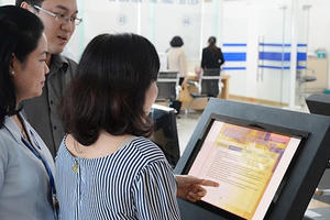 Bộ TT&TT thúc giục các bộ, tỉnh đẩy nhanh dịch vụ công trực tuyến mức 4