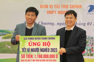 Nghệ An: Vận động hơn 1,1 tỷ đồng ủng hộ người nghèo từ giải Tennis phong trào