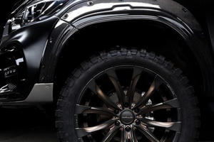 Sports Line Black Bison Edition - chiếc Hilux 'ngầu' nhất ra mắt