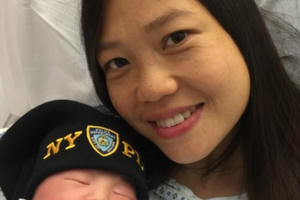 Sinh con gái từ tinh trùng đông lạnh của chồng sau giấc mơ mang điềm báo