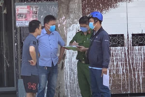 TP HCM: 3 nhà dân ở Bình Chánh bị “khủng bố” bằng sơn