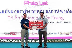 Tri ân tháng 7, 'chở luật' tới vùng núi khó khăn, lan tỏa tinh thần sẻ chia