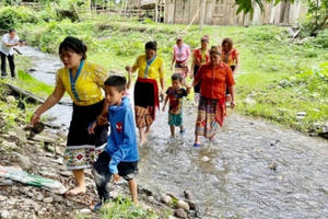 Thêm một nhịp cầu yêu thương đến với bà con nơi biên giới Kỳ Sơn