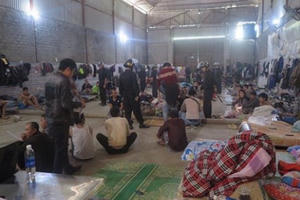 Lào Cai: Đột kích nhà kho, bắt giữ hơn 60 người đang say sưa tiệc "ma túy"