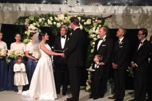 Tổng thống Obama làm phù rể cho nhân viên