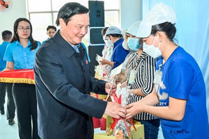 Phó Chủ tịch Quốc hội Nguyễn Khắc Định thăm, chúc Tết tỉnh Bình Thuận Phó Chủ tịch Quốc hội Nguyễn Khắc Định thăm, chúc Tết tỉnh Bình Thuận