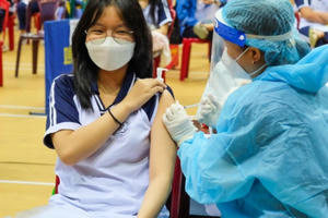 Còn 9 địa phương tiêm mũi 2 vaccine phòng COVID-19 cho trẻ từ 12-17 tuổi