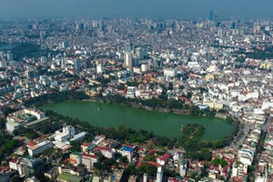 Địa ốc 7AM: Hà Nội thực hiện đầu tư công, khu du lịch Suối Cát bị phân lô, bán nền