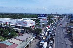 Gỡ ùn tắc trên QL51 đoạn ngã ba Nhơn Trạch