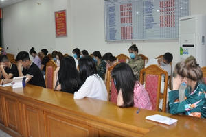 Vĩnh Phúc: Phát hiện nhóm đối tượng nam, nữ đang "bay lắc" ma tuý trong khách sạn