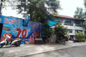 Hà Nội cải tạo, sửa chữa Công viên Thủ Lệ nhưng quên việc đất công viên bị "chiếm dụng"