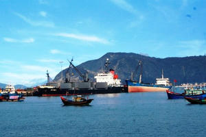 Vì sao Cảng Hòn La không phục vụ Dự án điện tỷ USD? Vì sao Cảng Hòn La không phục vụ Dự án điện tỷ USD?