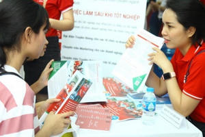 Những hình thức tuyển sinh phản cảm