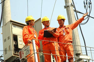 Thủ tướng chỉ thị tăng cường tiết kiệm điện