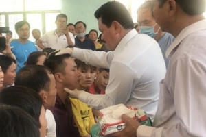 Ông Võ Hoàng Yên bị "cấm cửa" đến Quảng Ngãi chữa bệnh