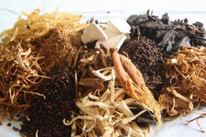 Vì sao Bộ Y tế thu hồi công văn liên quan thuốc đông y hỗ trợ Covid-19?