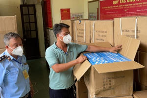 Hà Nội thu giữ 1 nghìn thiết bị y tế không rõ nguồn gốc đang trên đường tiêu thụ