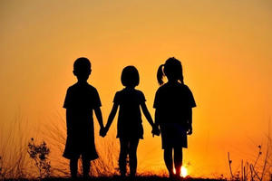 Anh em máu mủ, tình thân thiêng liêng