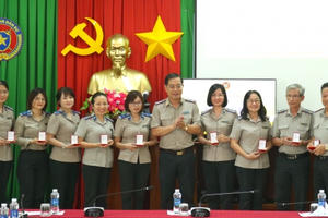 Cục THADS Đồng Nai tuyên dương các tập thể trong việc tổ chức thi hành án vụ Đào Ngọc Viễn cùng đồng phạm