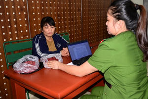 Bắt giữ 2 đối tượng lừa bán thuốc đông y giả để chiếm đoạt tài sản