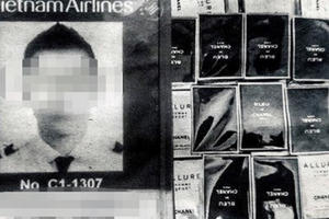 Bắt giữ cơ trưởng Vietnam Airlines buôn lậu tại sân bay