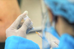 Bình Dương: Tiêm 2 mũi vắc xin phòng Covid-19 cho toàn dân trong năm 2021