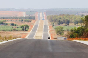 Bình Thuận: Thông xe 8km đầu tiên của dự án đường ven biển gần 1.000 tỷ đồng