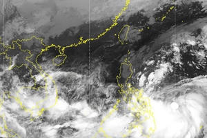 Bão số 7 đi vào Biển Đông và có xu hướng mạnh dần lên