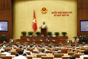 Tăng cường dân chủ gắn với pháp chế, kỷ cương