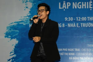 Clip: Hà Anh Tuấn, Oplus "quẩy" hết mình tại trường Nhân văn