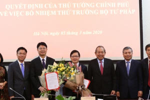 Trao quyết định bổ nhiệm 2 Thứ trưởng Bộ Tư pháp