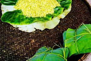 Cốm, thức quà gói quyễn rũ của mùa thu Hà Nội