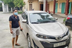 Phú Thọ: Không chấp hành test nhanh, lên xe ô tô bỏ chạy tại chốt kiểm dịch